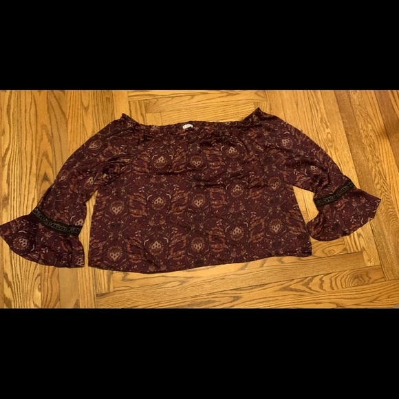 🆕 NWT Xhileration BlackBerry Off Shoulder Top - Picture 3 of 8